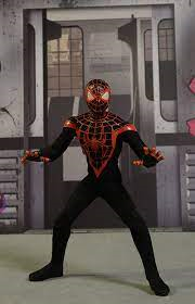 Mua bán MEZCO SPIDER MAN MILE MORALES